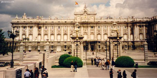 Palacio Real - 2000 by BRUNELIK.AT